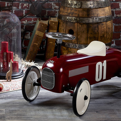 Porteur en métal, Vintage bordeaux